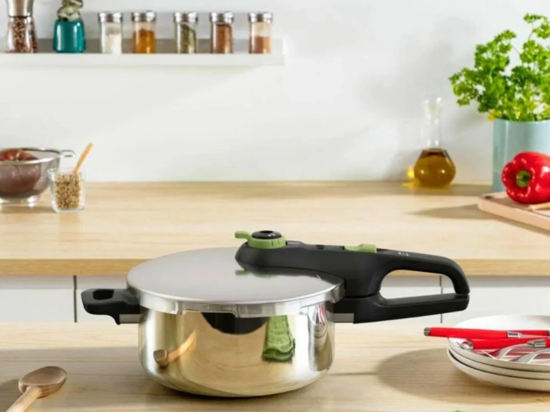 Tefal 4-liter Pressure Cooker, Stainless Steel – P2580400 - Tefal 4-liter Pressure Cooker, Stainless Steel – P2580400 - Image 2